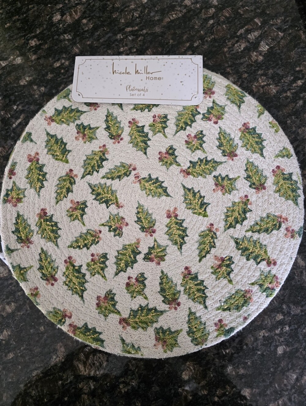 Nicole Miller Home Round Holly Placemat - Set Of 4 NWT